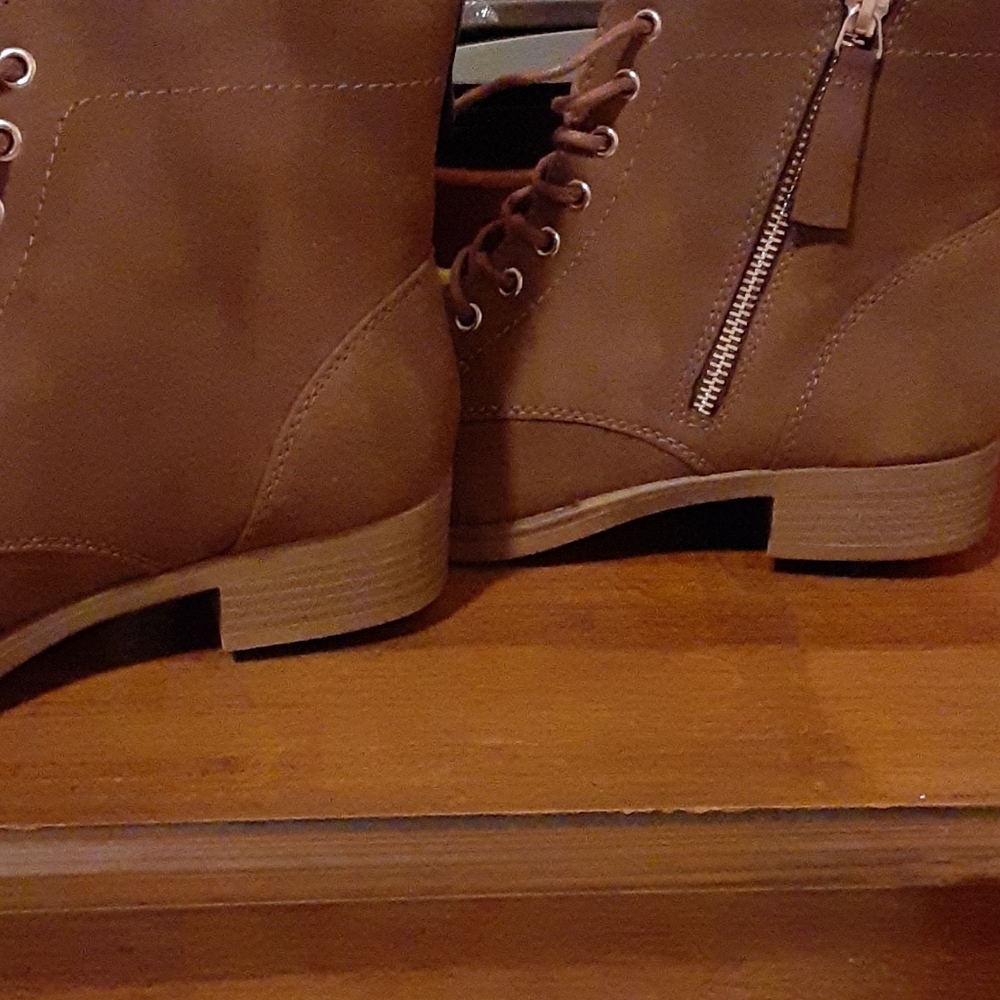 Boots - Picture 2 of 3